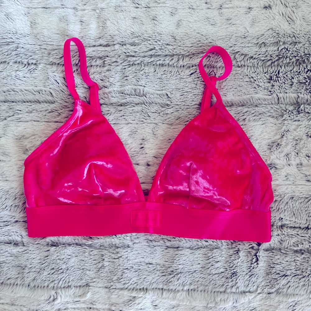 Victoria’s Secret PINK Velour Bra size S Hot Pink